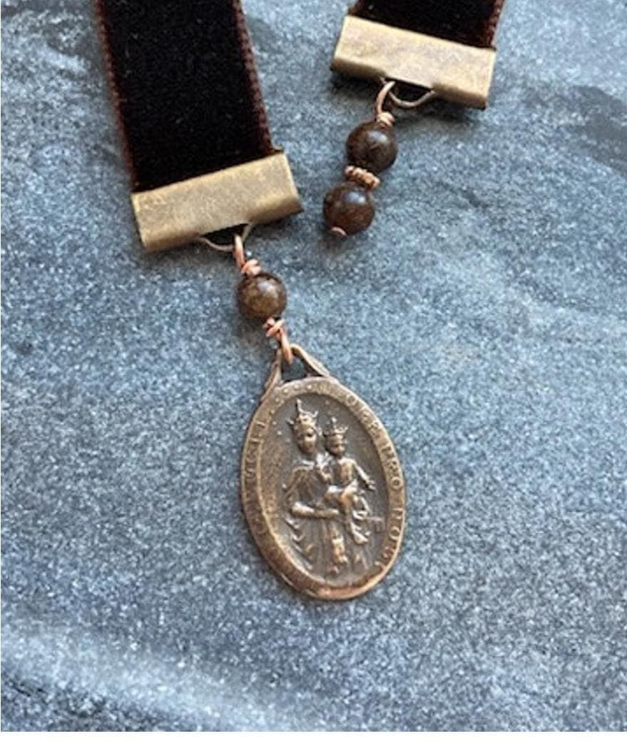 Velvet Catholic Bookmark - Scapular Our Lady of Mount Carmel - Bronze - Brown Velvet