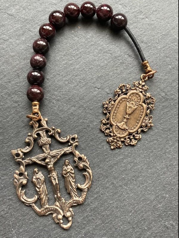 Blessed Sacrament Tenner - Bronze and leather - Pocket Rosary