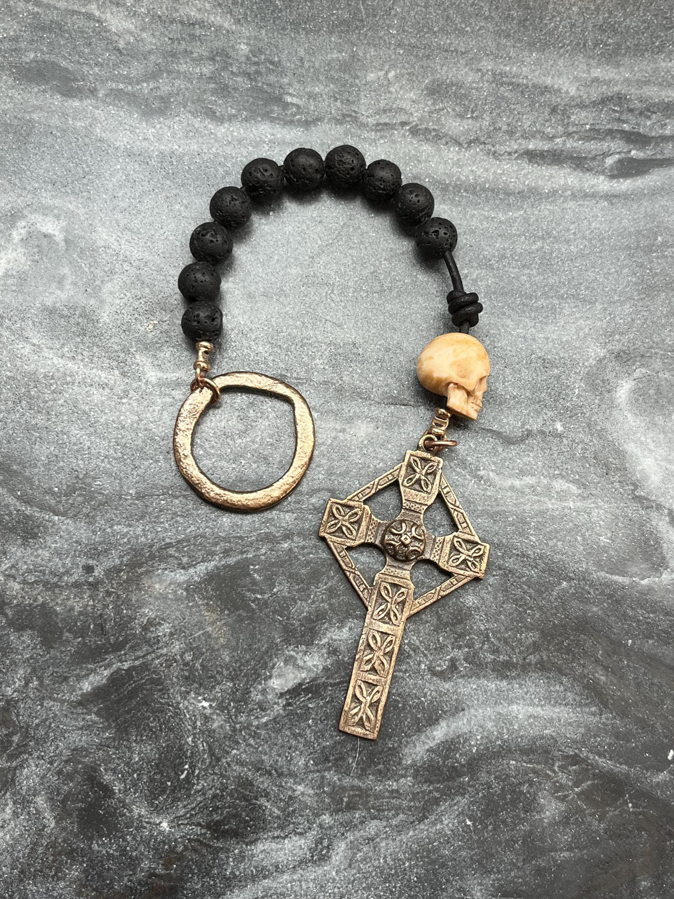 Memento Mori Celtic Tenner - Bronze and leather - Penal Pocket Rosary